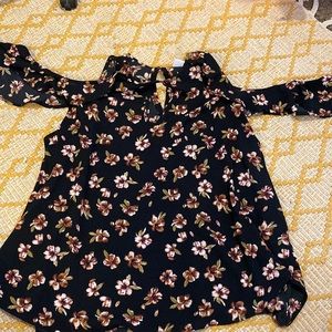 Abound black floral, off the shoulder tank. Medium